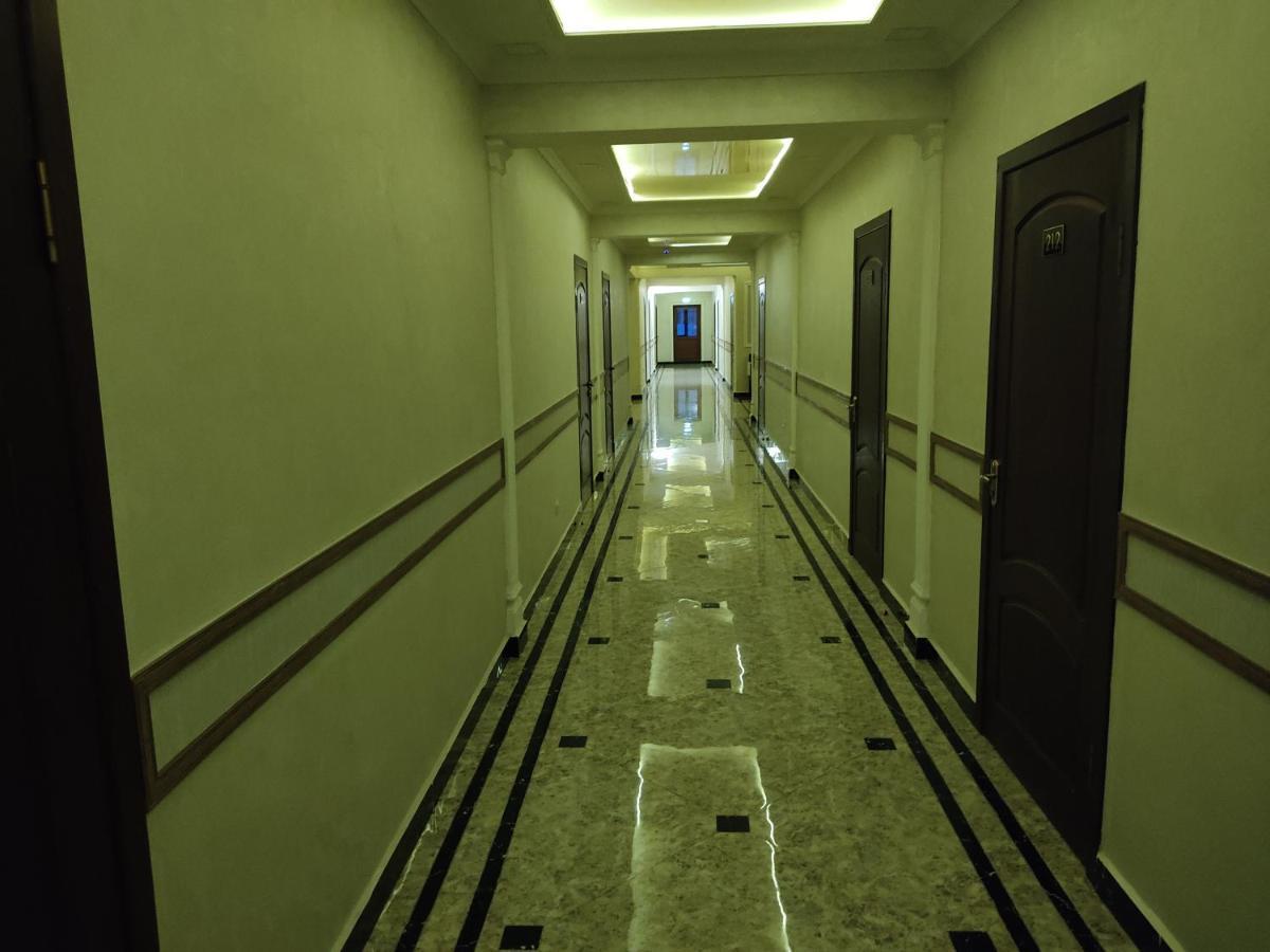 Hayat Hotel Zharkent Екстериор снимка